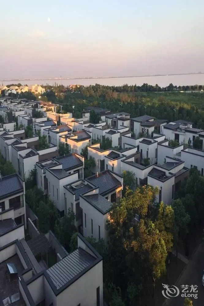 Yuetu Taihu Holiday Hotel Suzhou  China